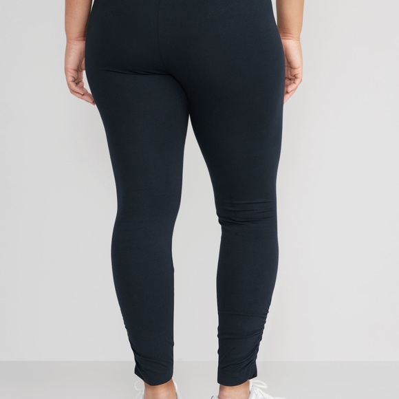 NWT OLD NAVY High-Waisted Ruched 7/8 Legging Color: In The Navy SIZE MEDIUM - Picture 6 of 7